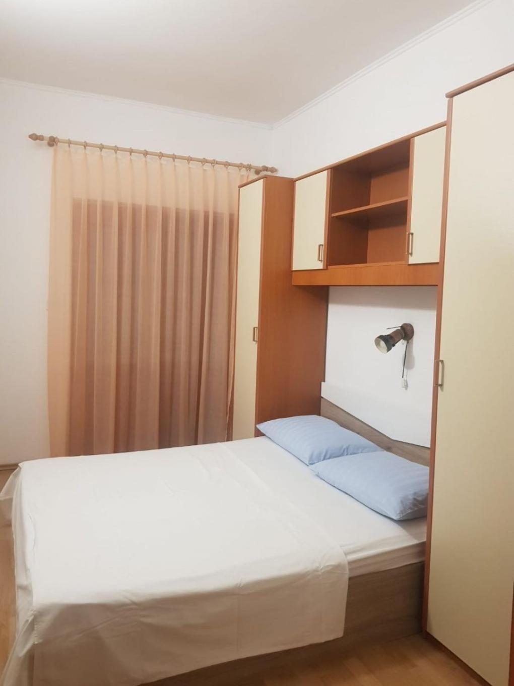 Apartments Mari - Near Sea Лопар Екстериор снимка