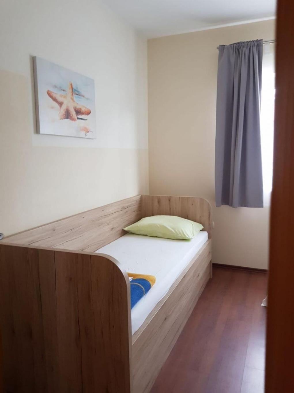 Apartments Mari - Near Sea Лопар Екстериор снимка