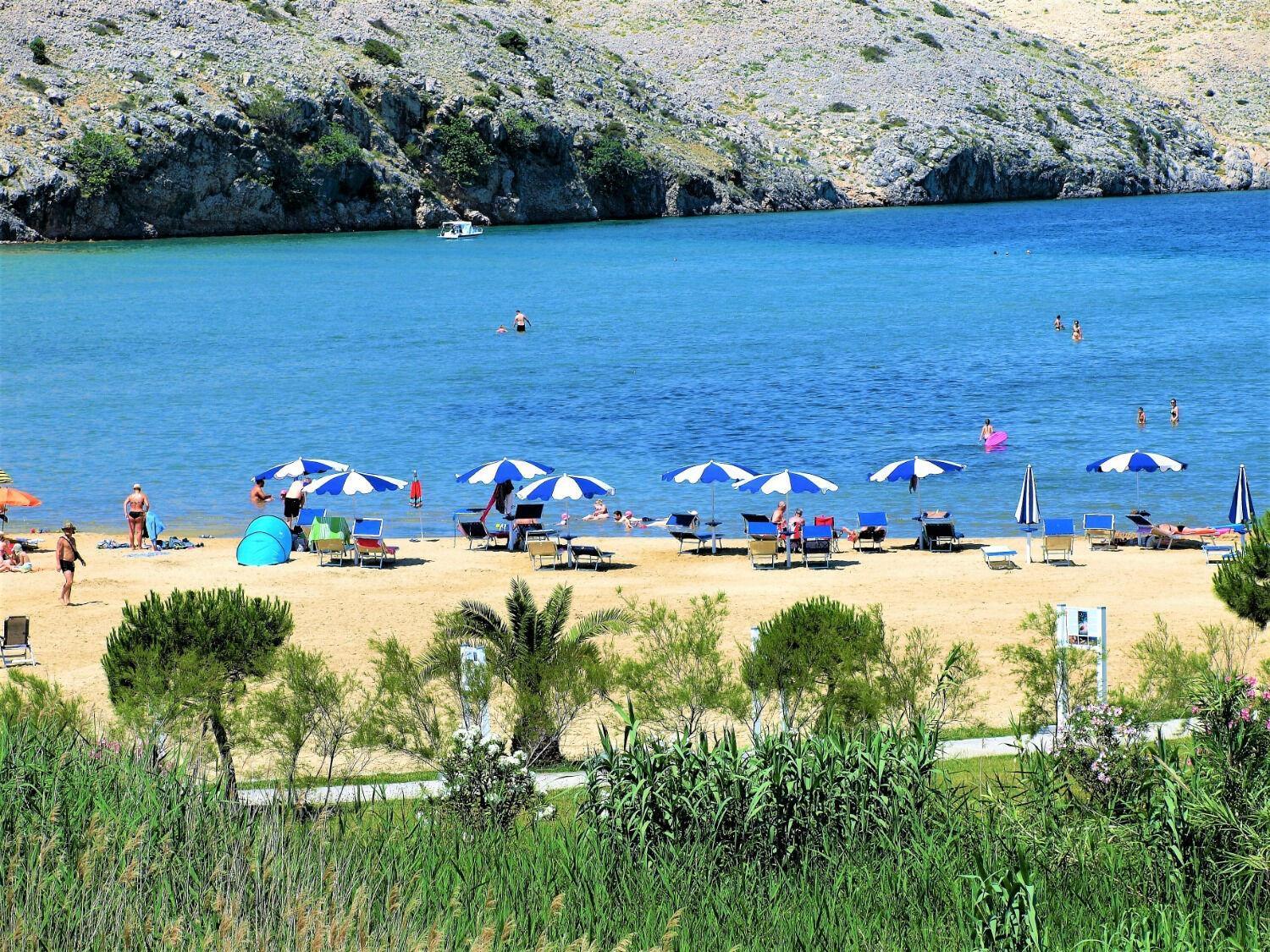Apartments Mari - Near Sea Лопар Екстериор снимка